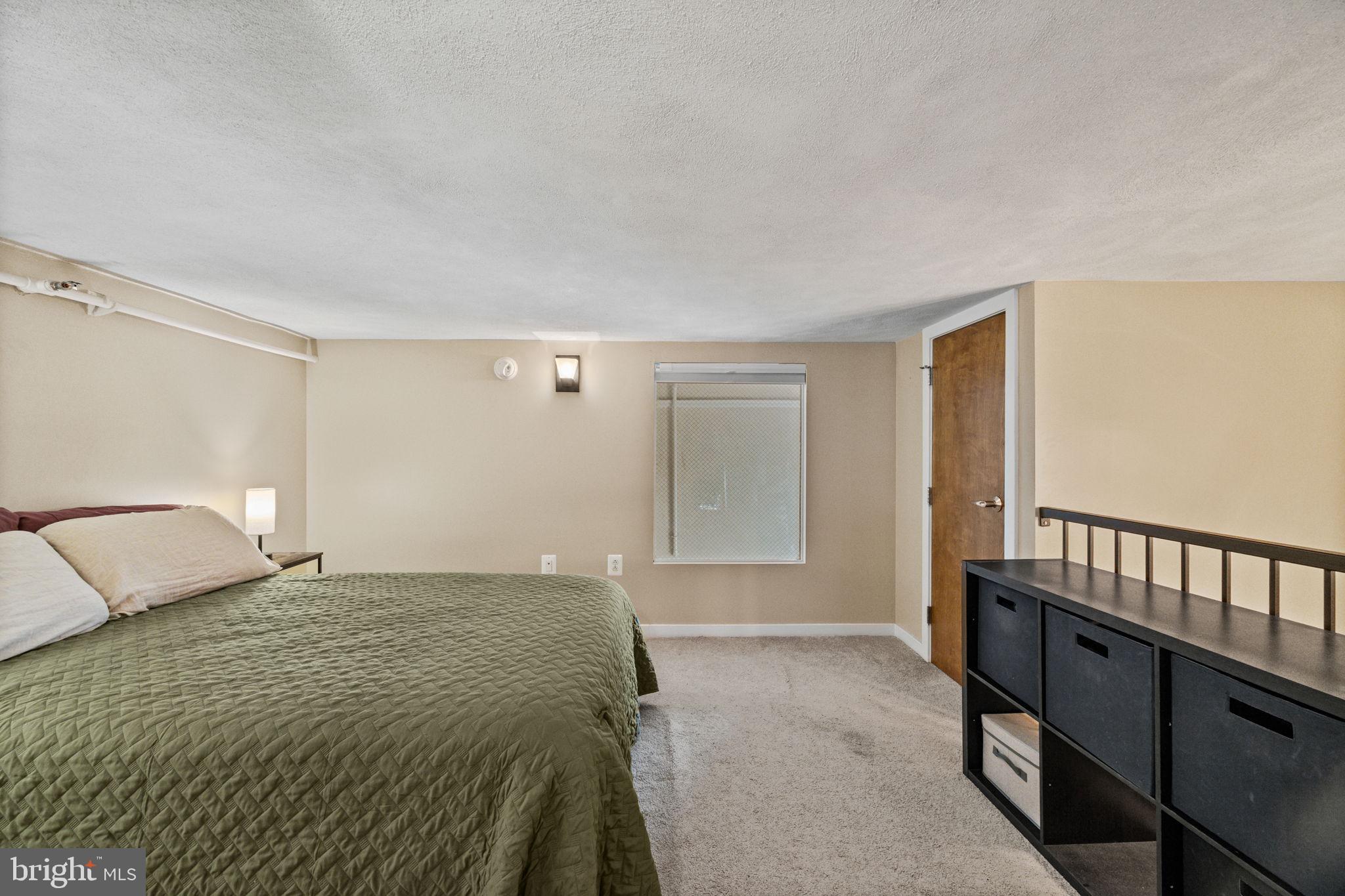 HAWTHORNE - Residential