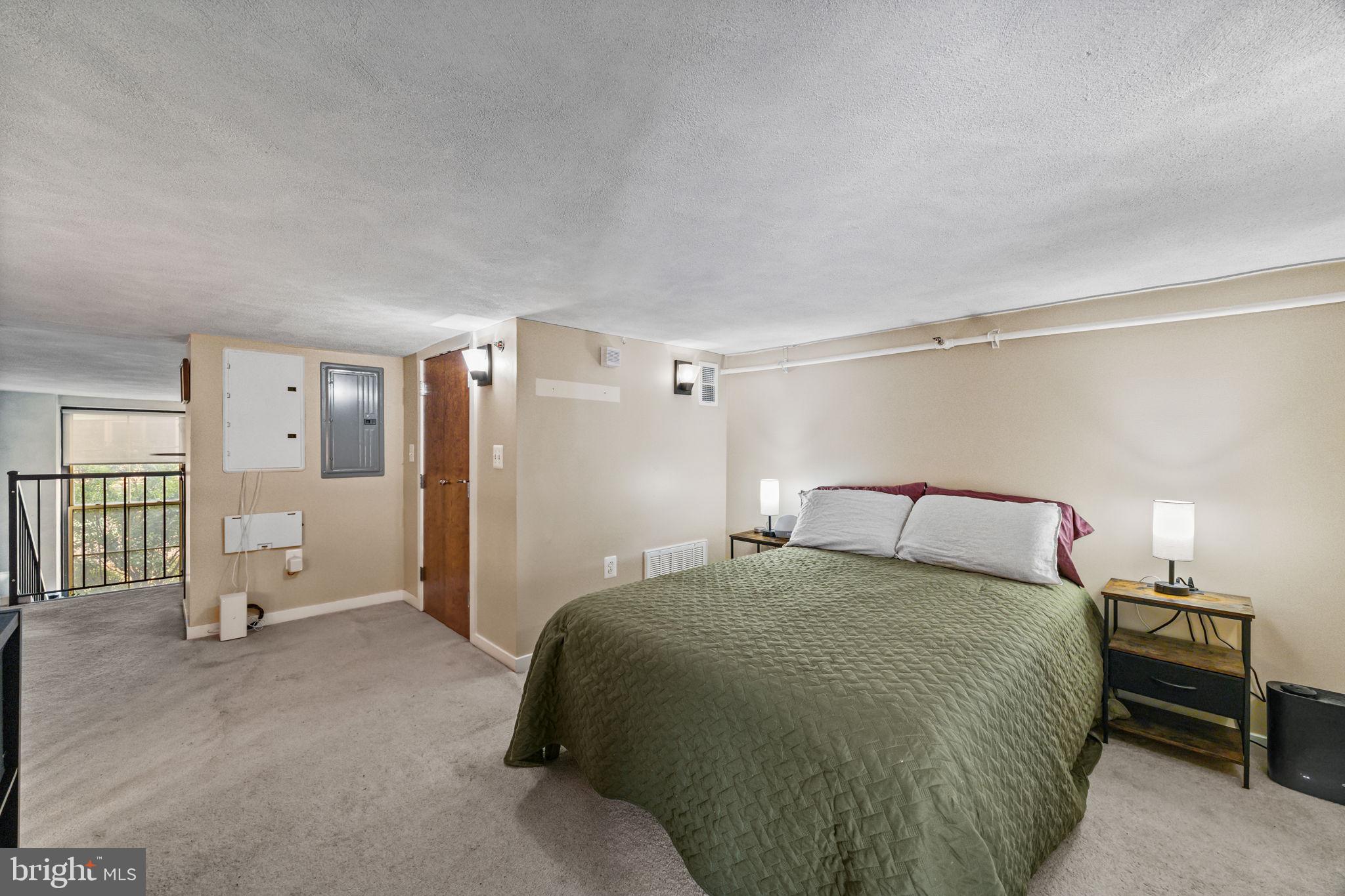 HAWTHORNE - Residential