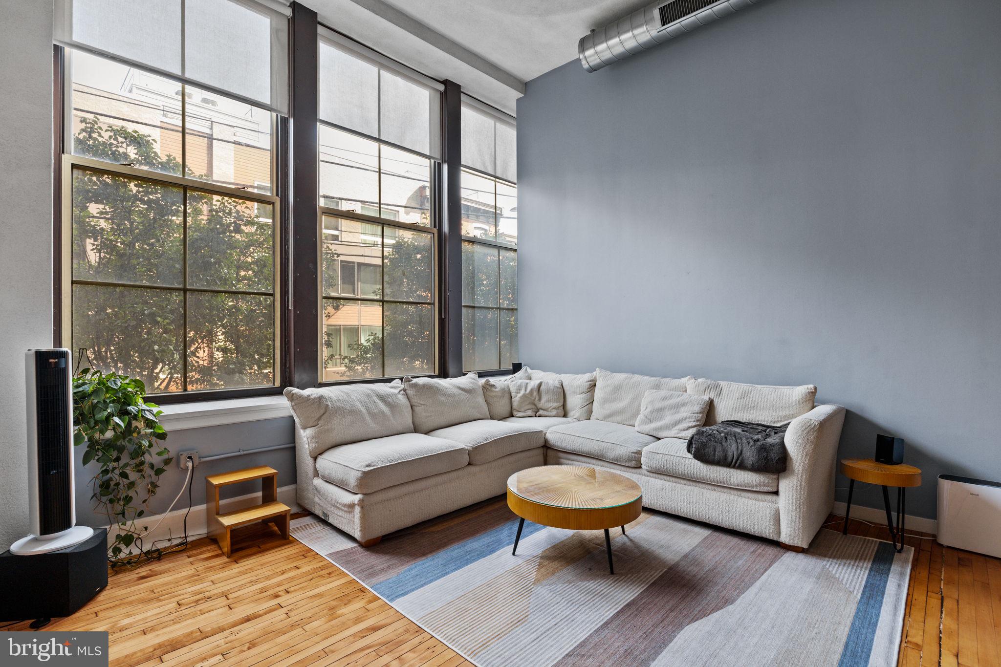 1201 FITZWATER STREET 15 211