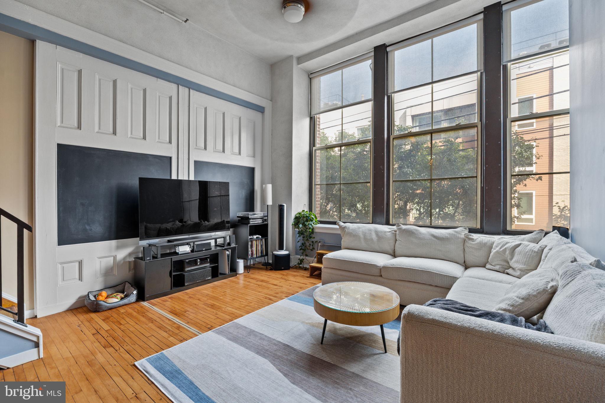 1201 FITZWATER STREET 15 211