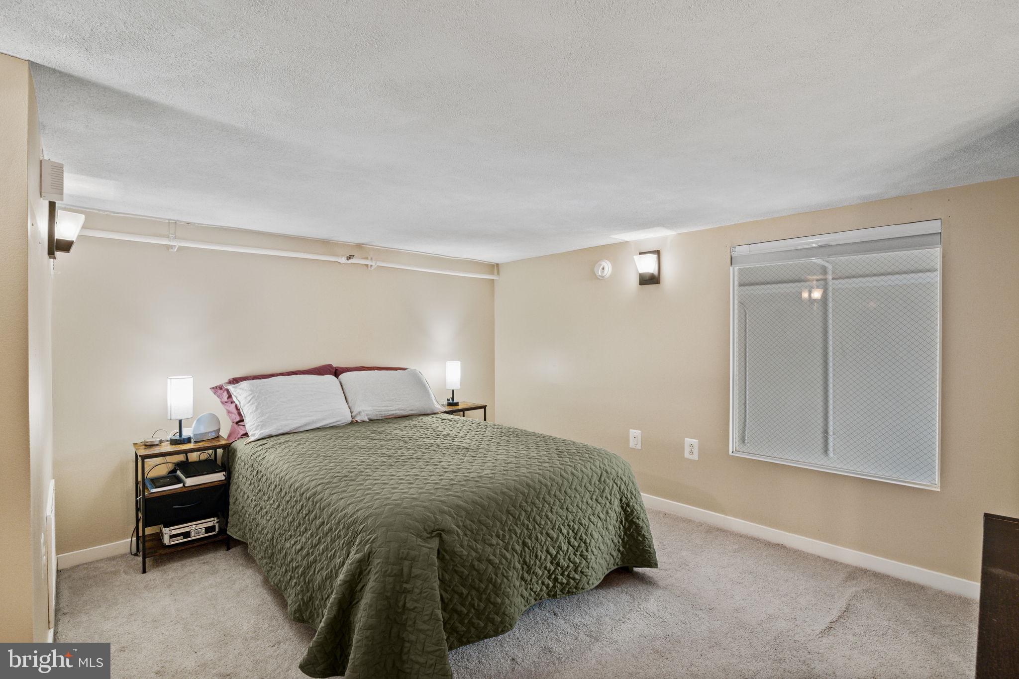 HAWTHORNE - Residential