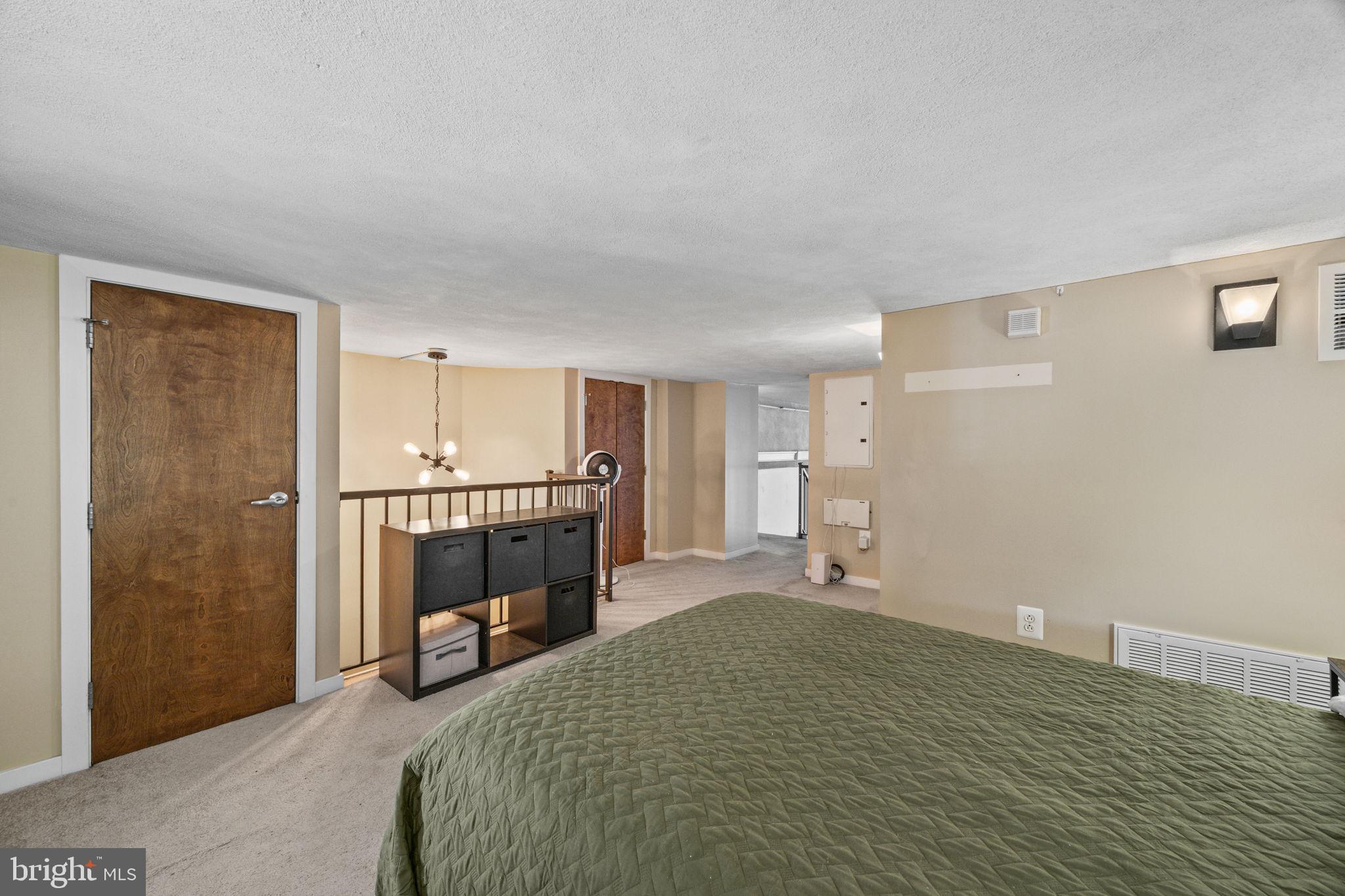 HAWTHORNE - Residential