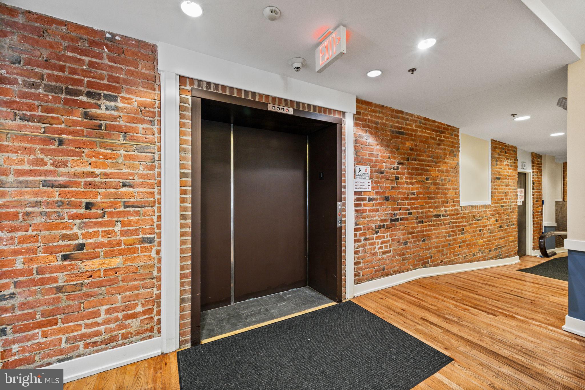 HAWTHORNE - Residential