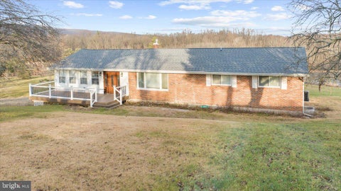 Homes For Sale - 988 N Hoch Road<br/> Northampton County, DANIELSVILLE, PA 18038