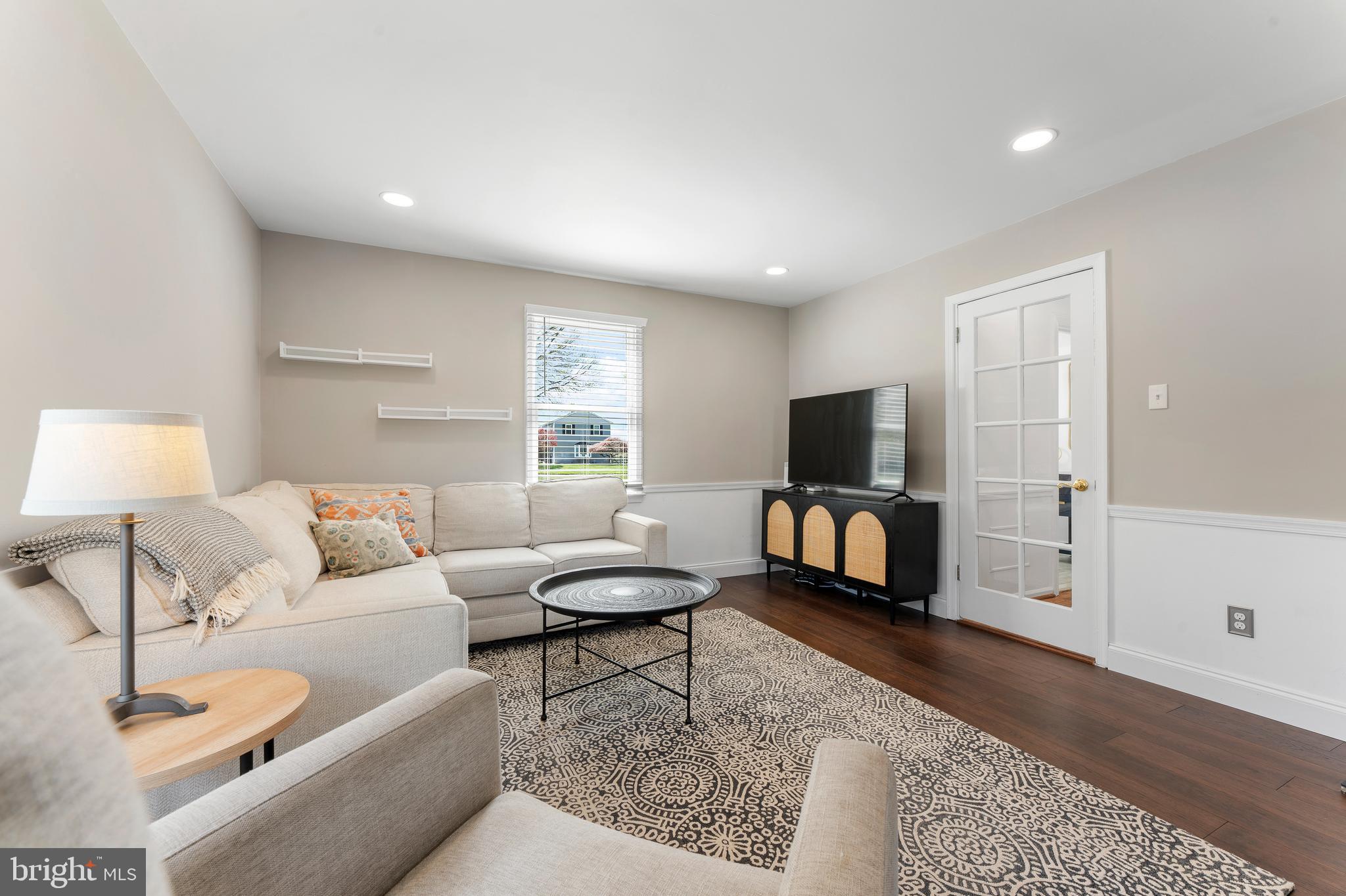 HIGH POINT - Residential