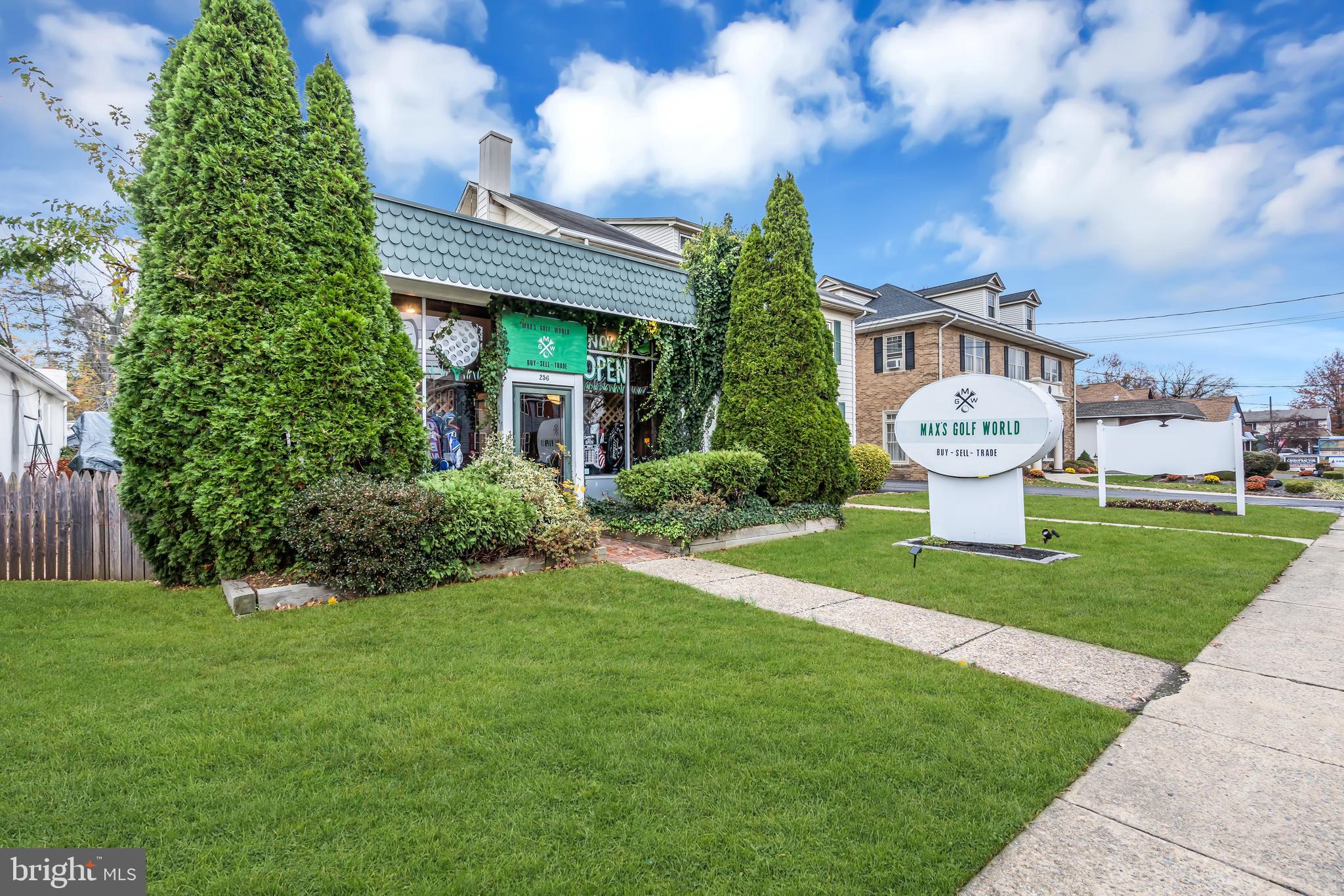 256 S WHITE HORSE PIKE