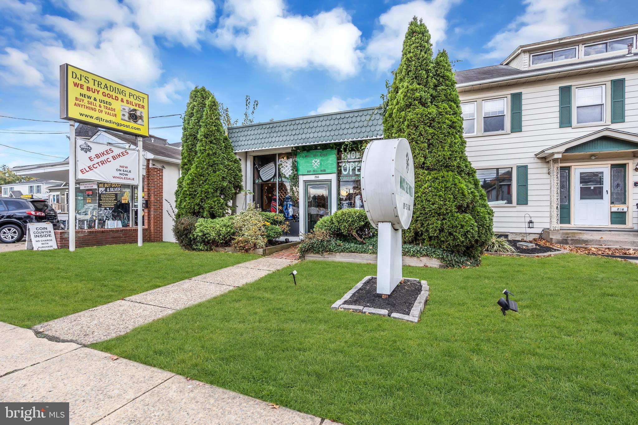 256 S WHITE HORSE PIKE