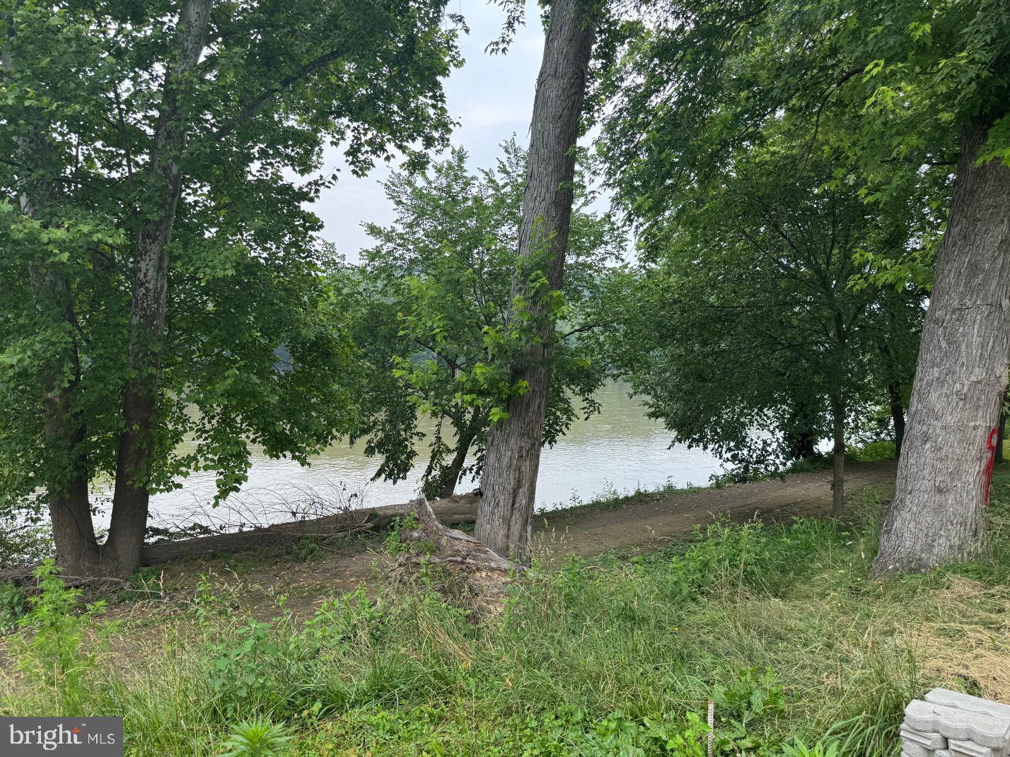 SPORTSMANS PARADISE - Residential