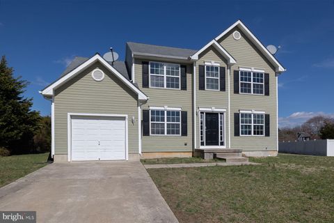 Homes For Sale - 17 Du Mont Drive<br/> Cumberland County, MILLVILLE, NJ 08332