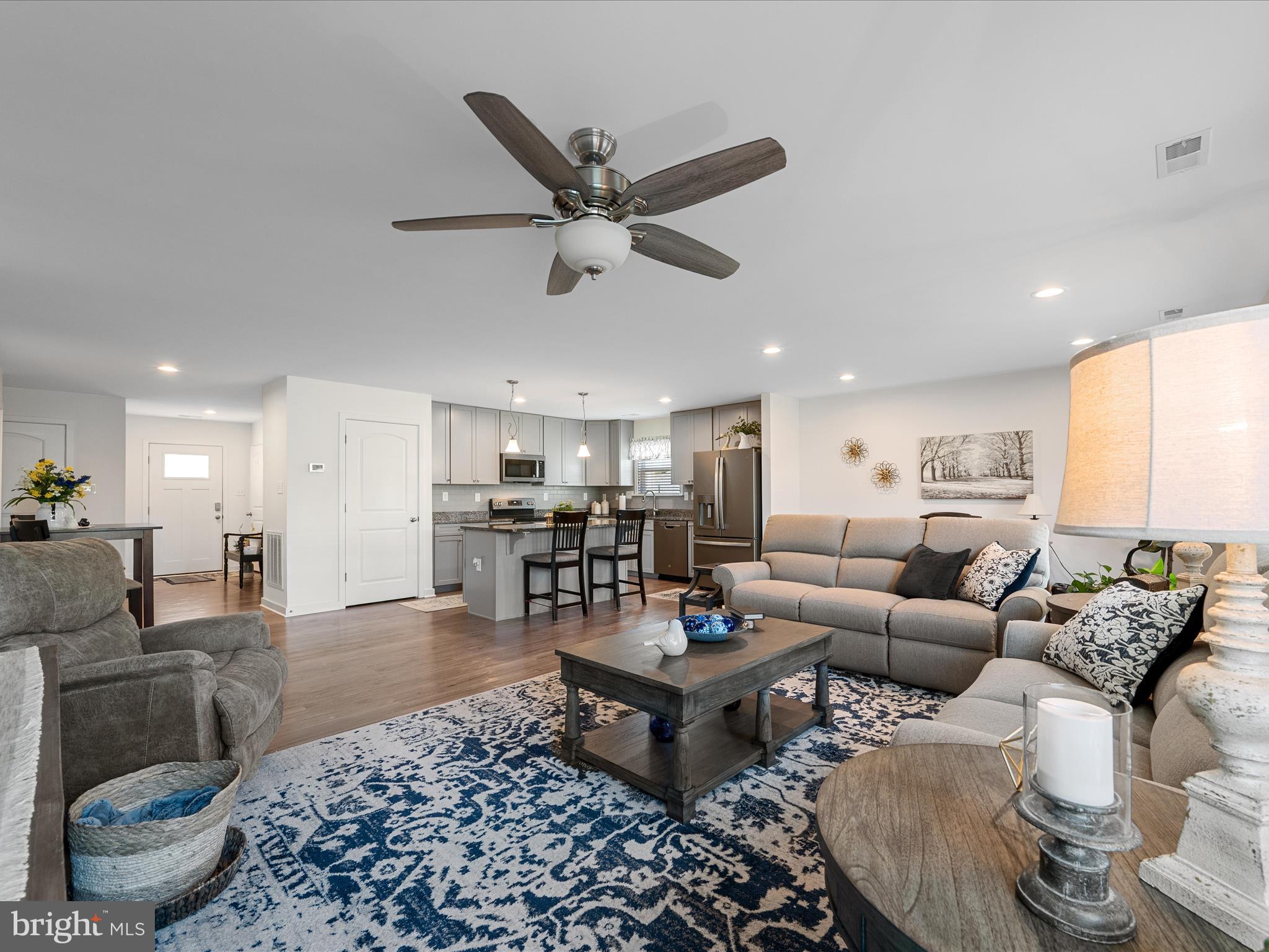 CARDINAL POINTE - Residential