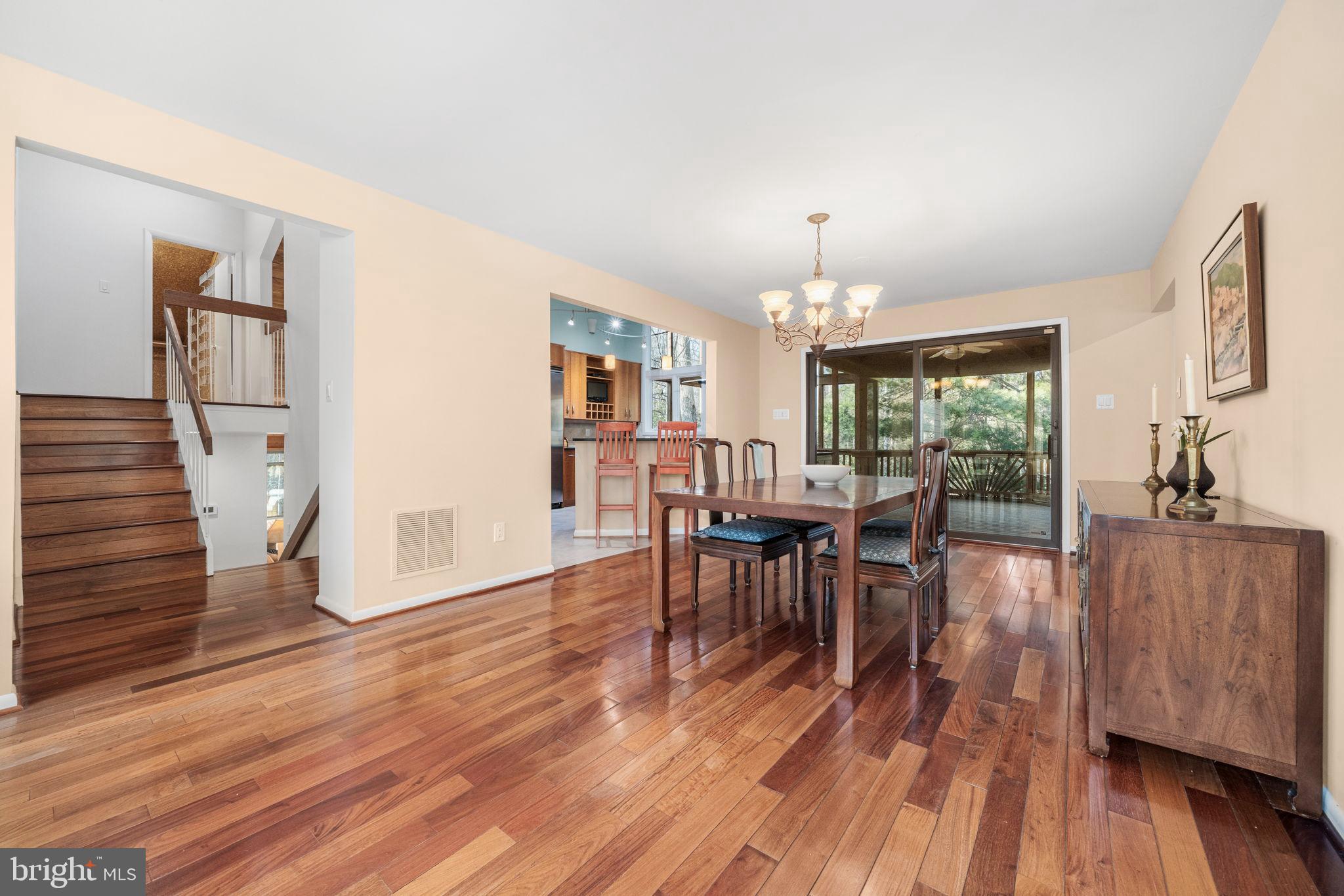 STUART MILL ESTATES - Residential