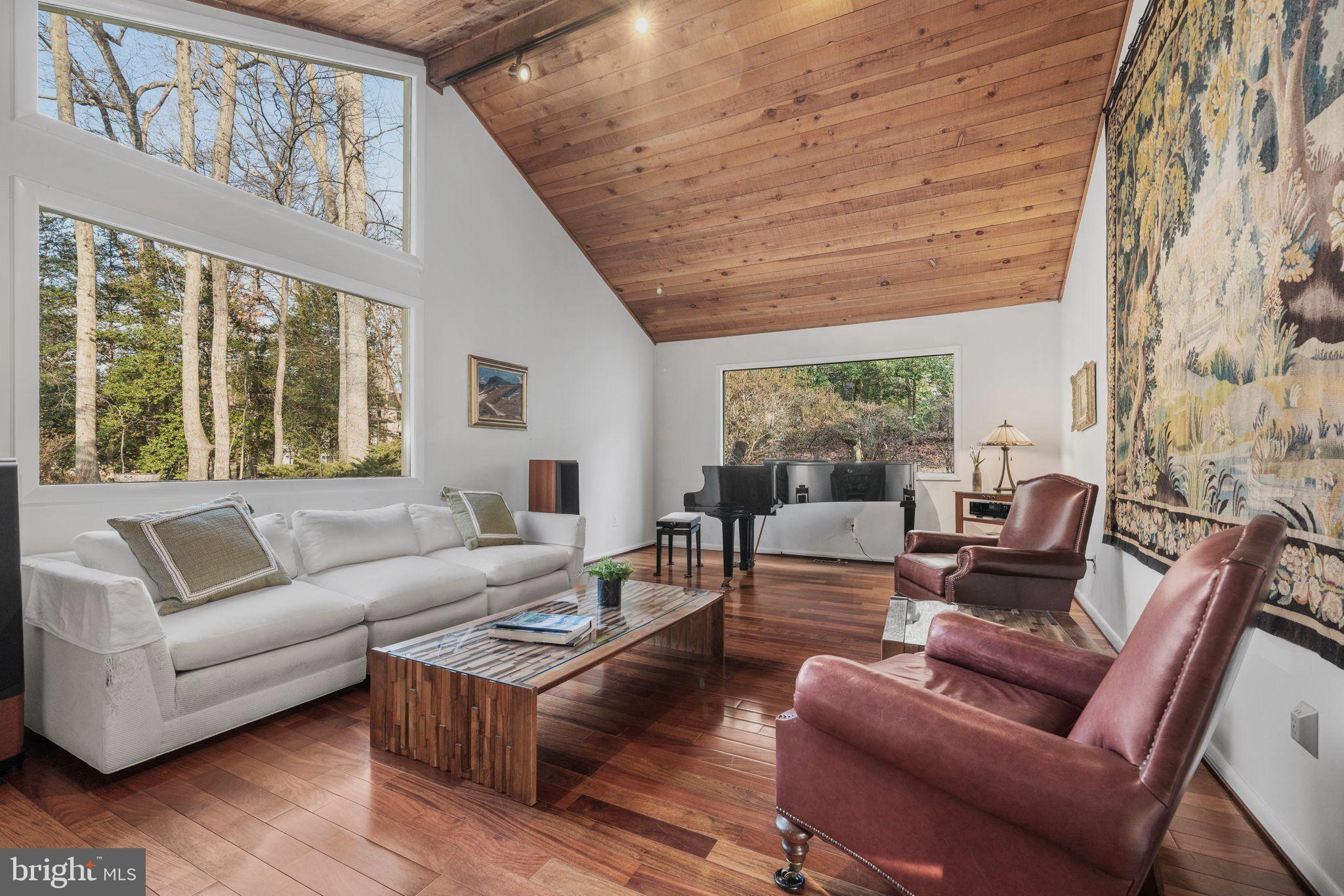 STUART MILL ESTATES - Residential