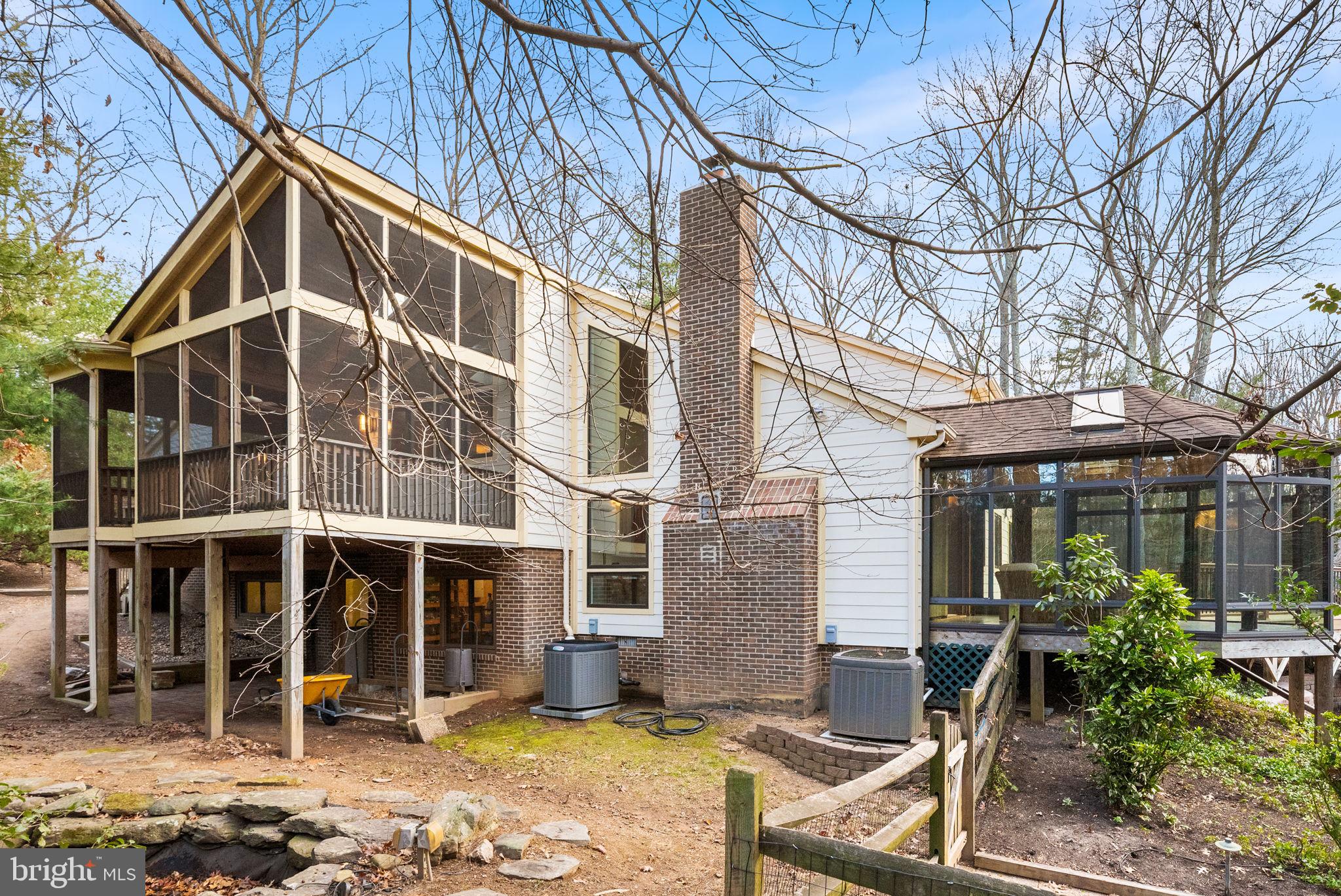 STUART MILL ESTATES - Residential