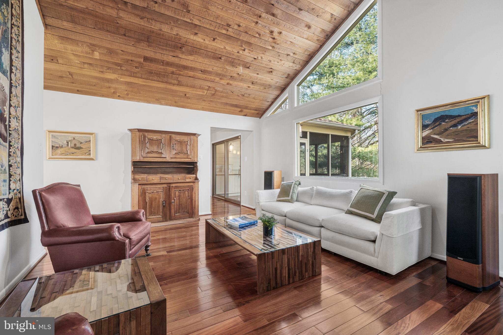 STUART MILL ESTATES - Residential