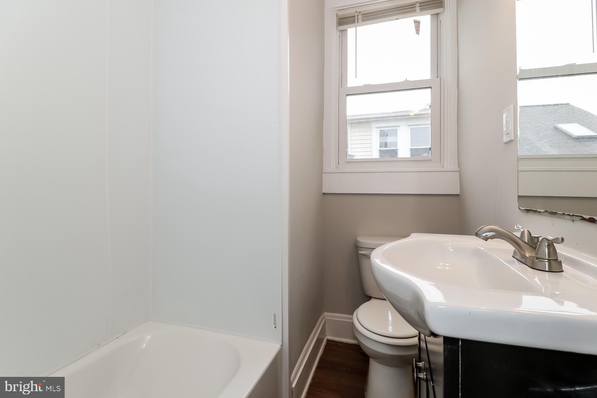 LINGANORE - Residential Lease