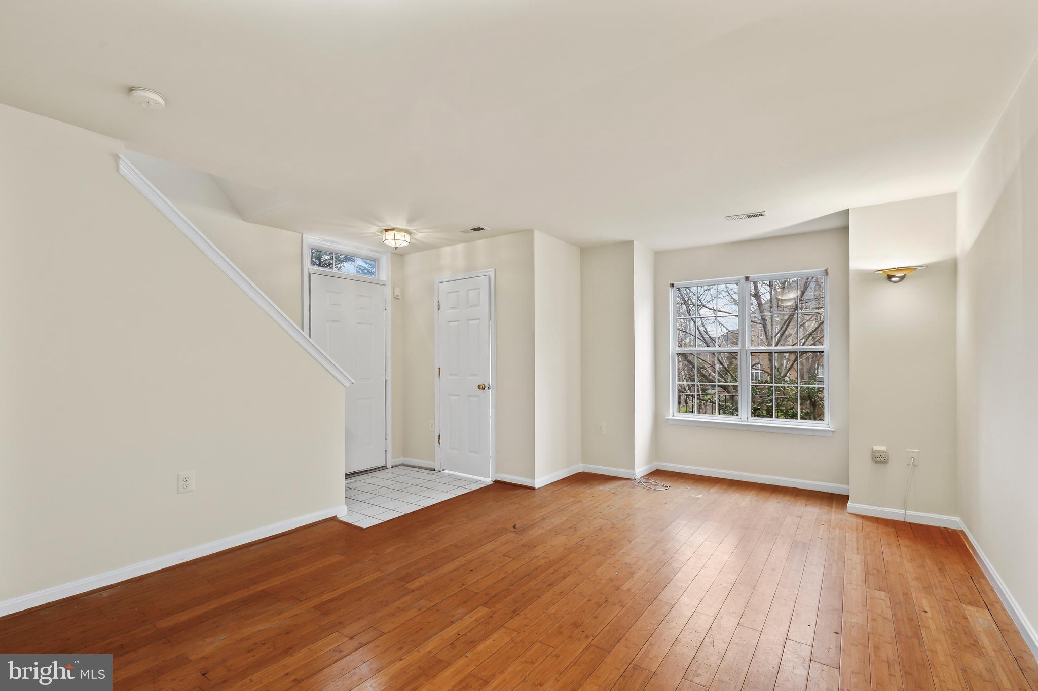 SOUTH BANK - Residential