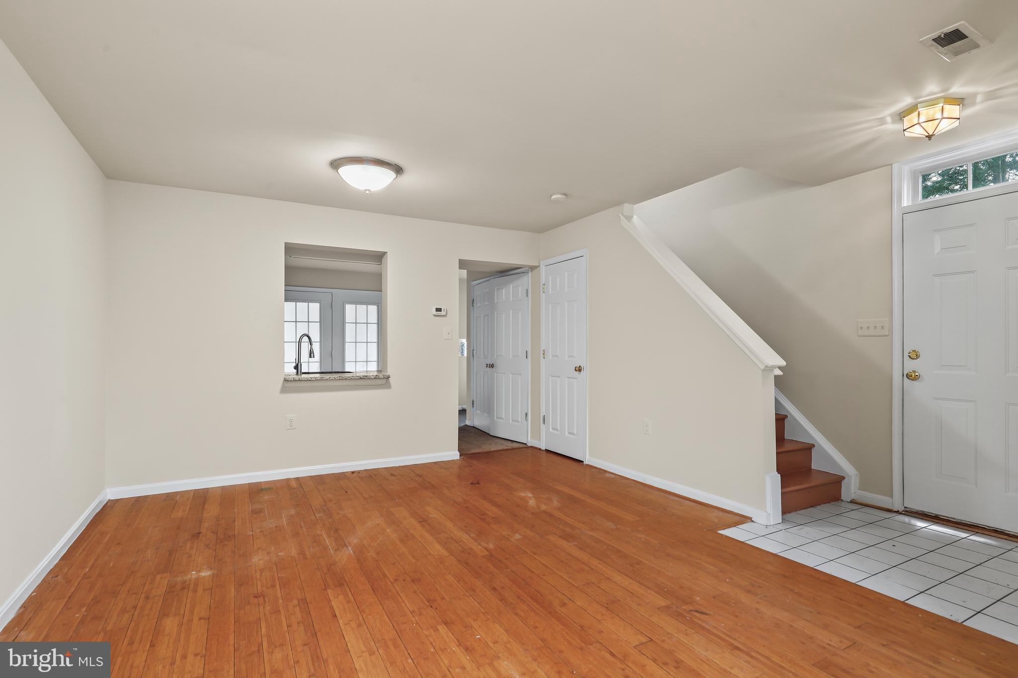 SOUTH BANK - Residential