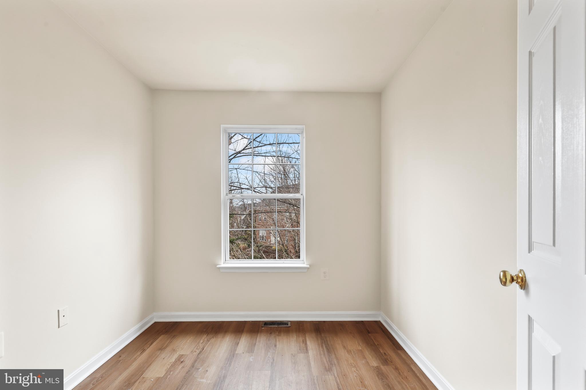 SOUTH BANK - Residential