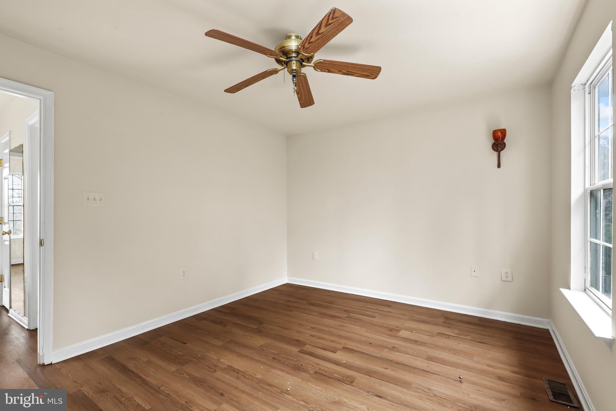 SOUTH BANK - Residential