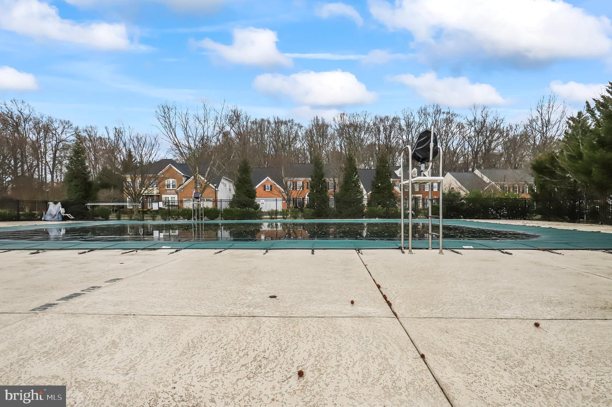 SOUTH BANK - Residential