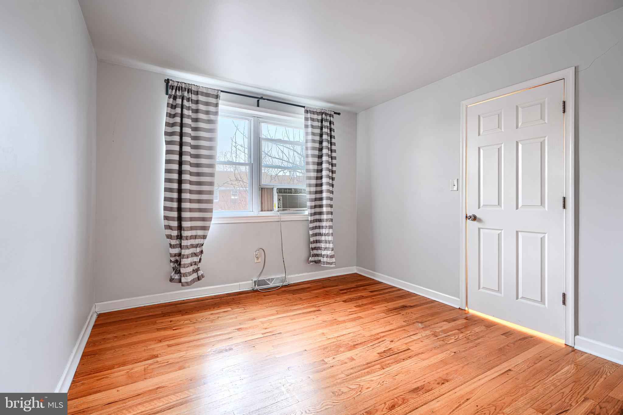 HIGHPOINTE CONDOMINIUM - Residential Lease