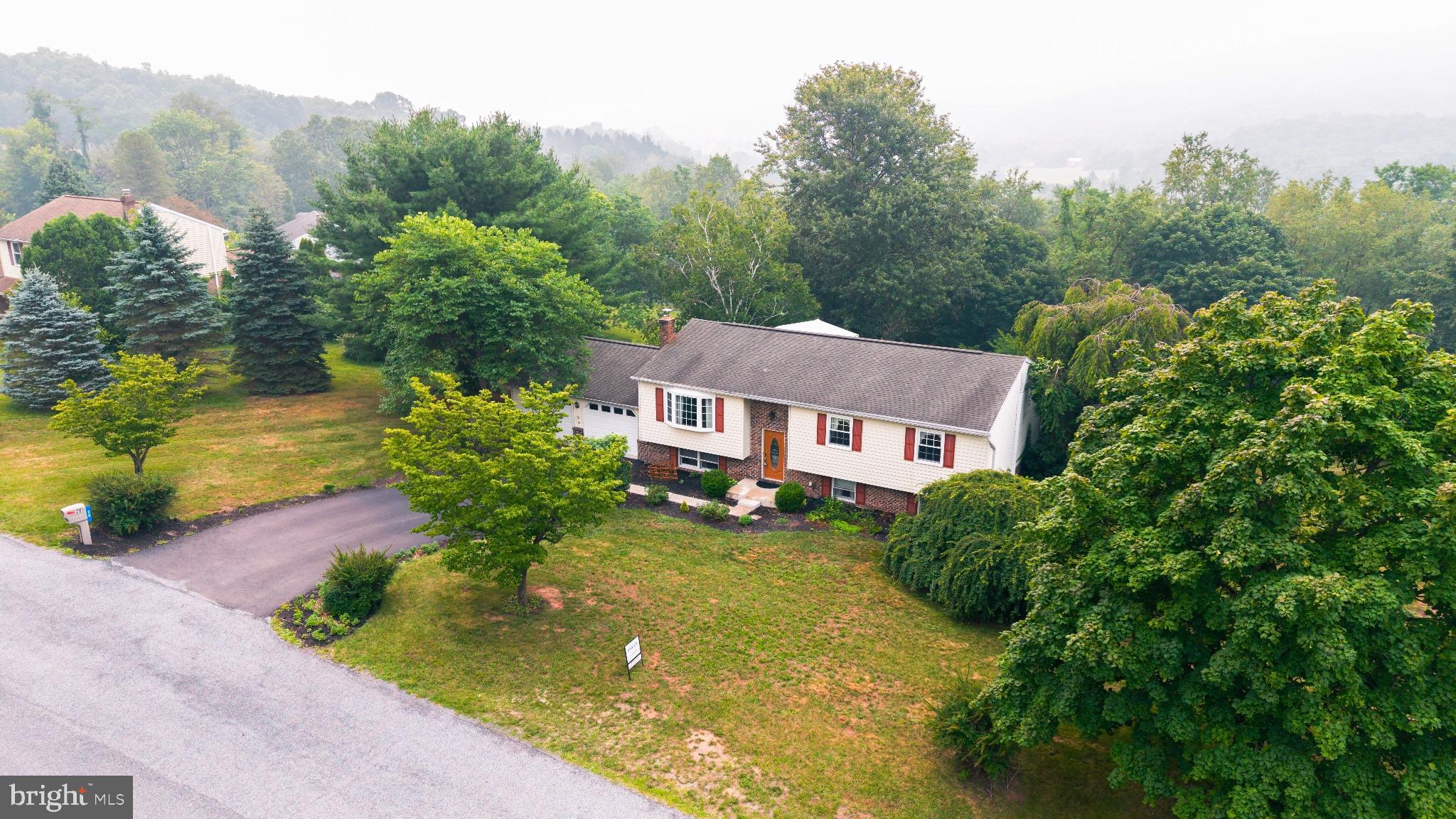 20 WILLOW STREET
