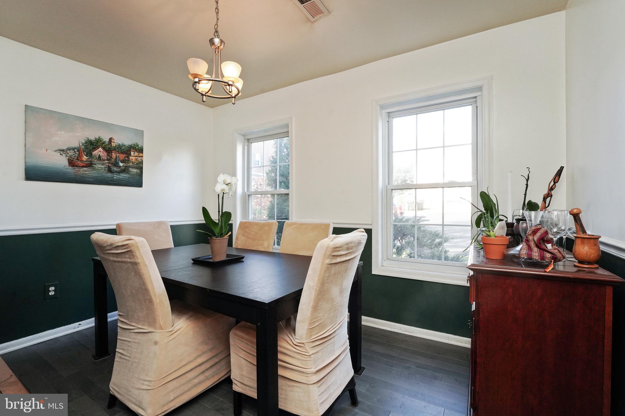 CHARLESTOWNE VILLAGE - Residential