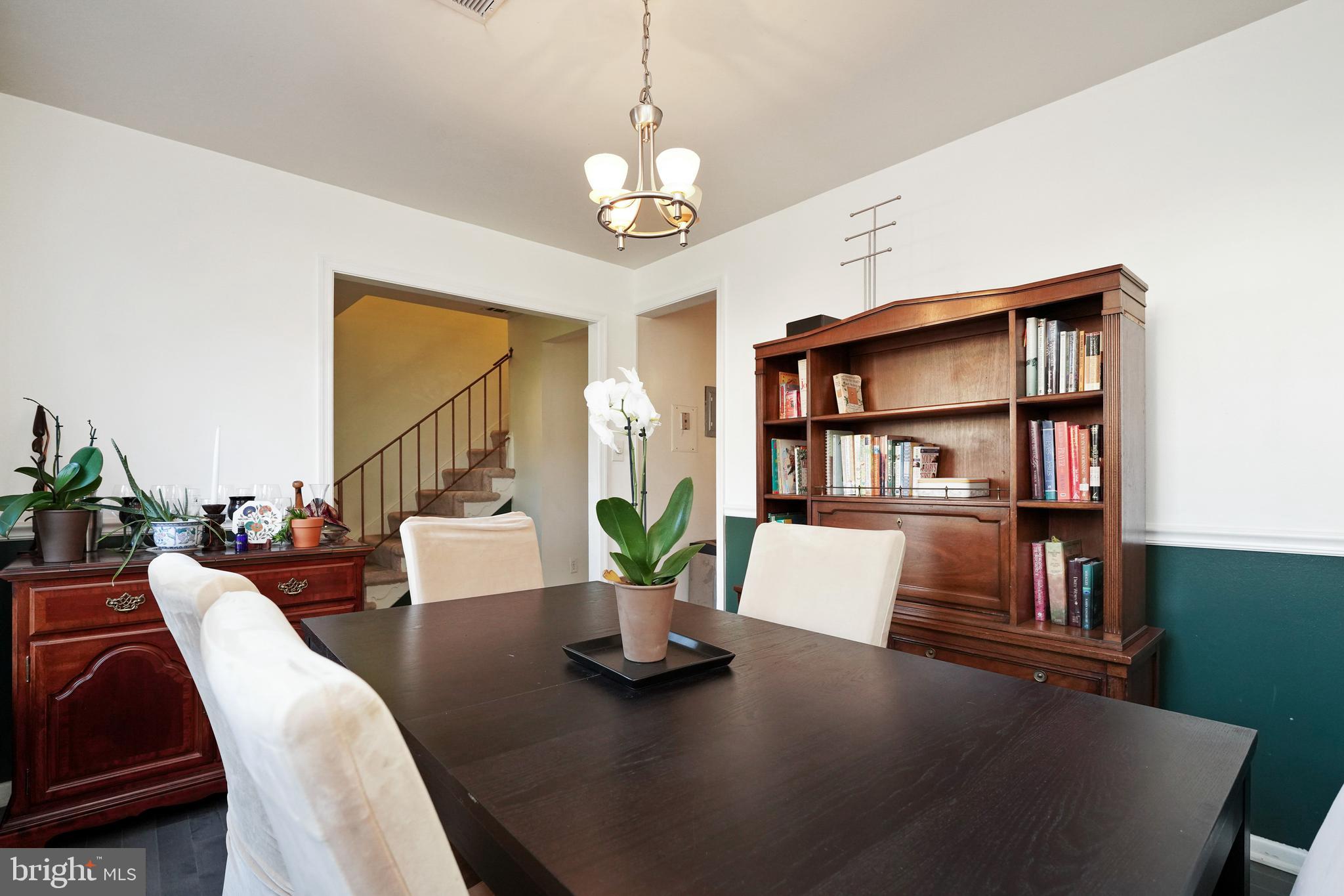 CHARLESTOWNE VILLAGE - Residential