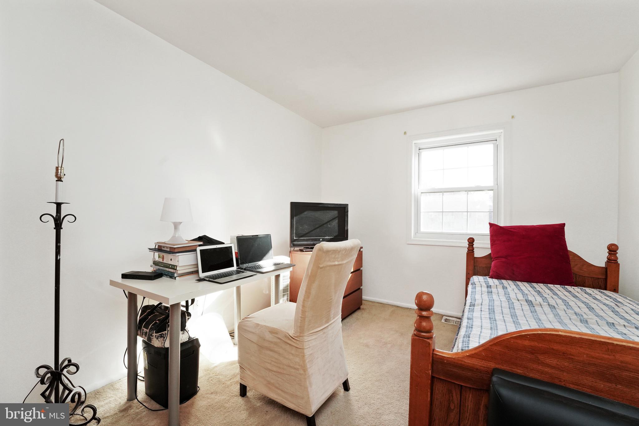 CHARLESTOWNE VILLAGE - Residential