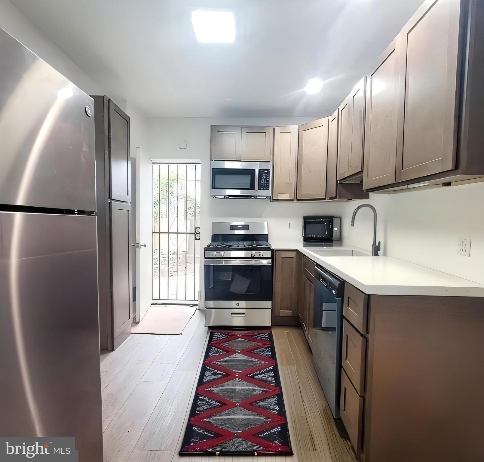 1854 N JUDSON STREET