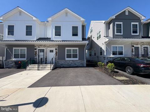 3606 GOLFVIEW LANE PHILADELPHIA PA 19114