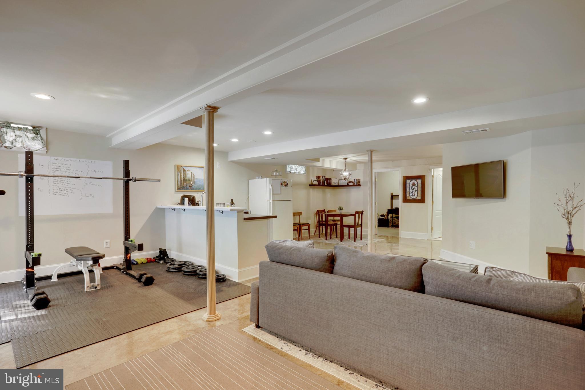 LENNINGS CROSSING - Residential