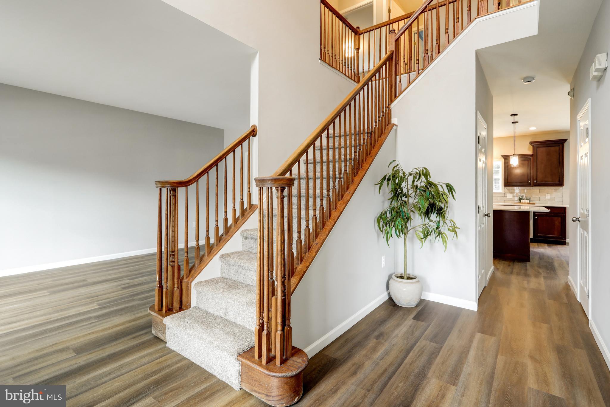 3704 SKIPTON CIRCLE