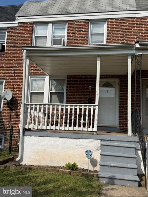 Townhouse For Sale - 230 W Meadow Road<br/> Anne Arundel County, BALTIMORE, MD 21225