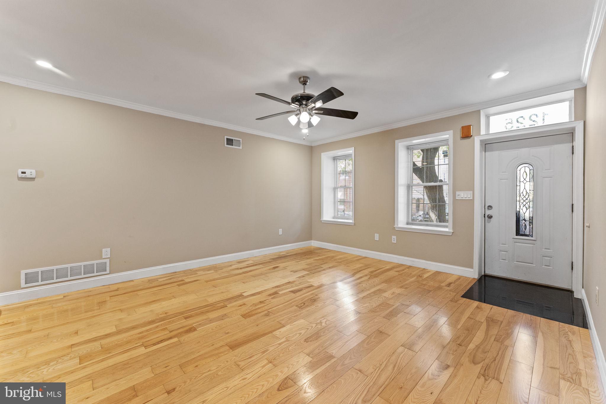 PASSYUNK SQUARE - Residential