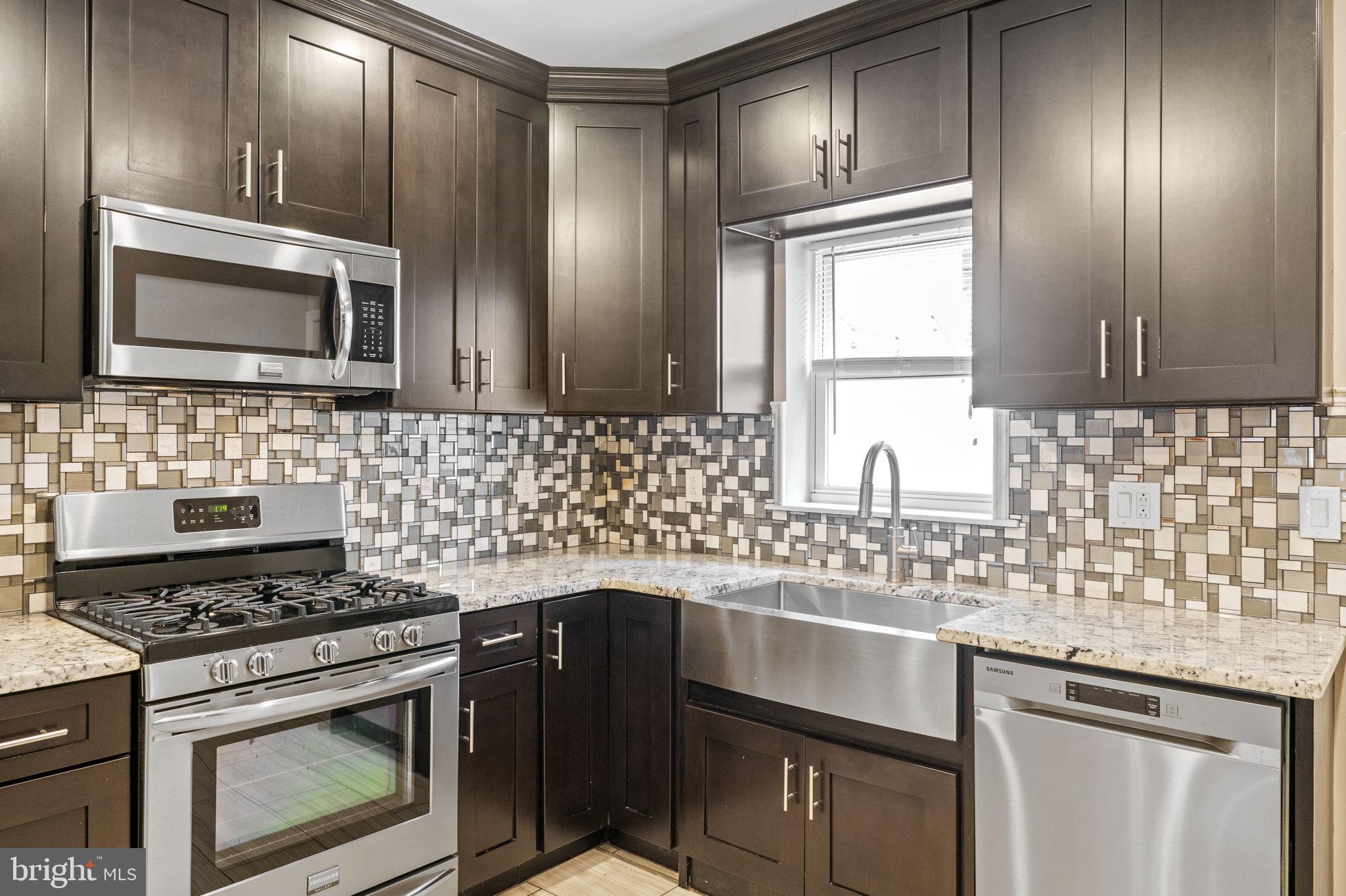 PASSYUNK SQUARE - Residential