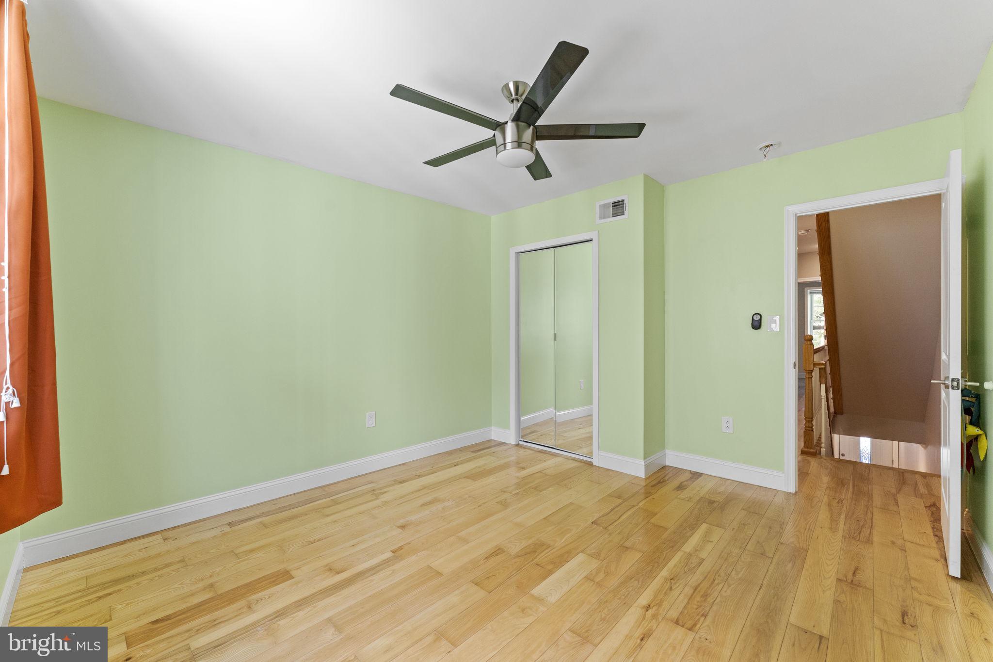 PASSYUNK SQUARE - Residential