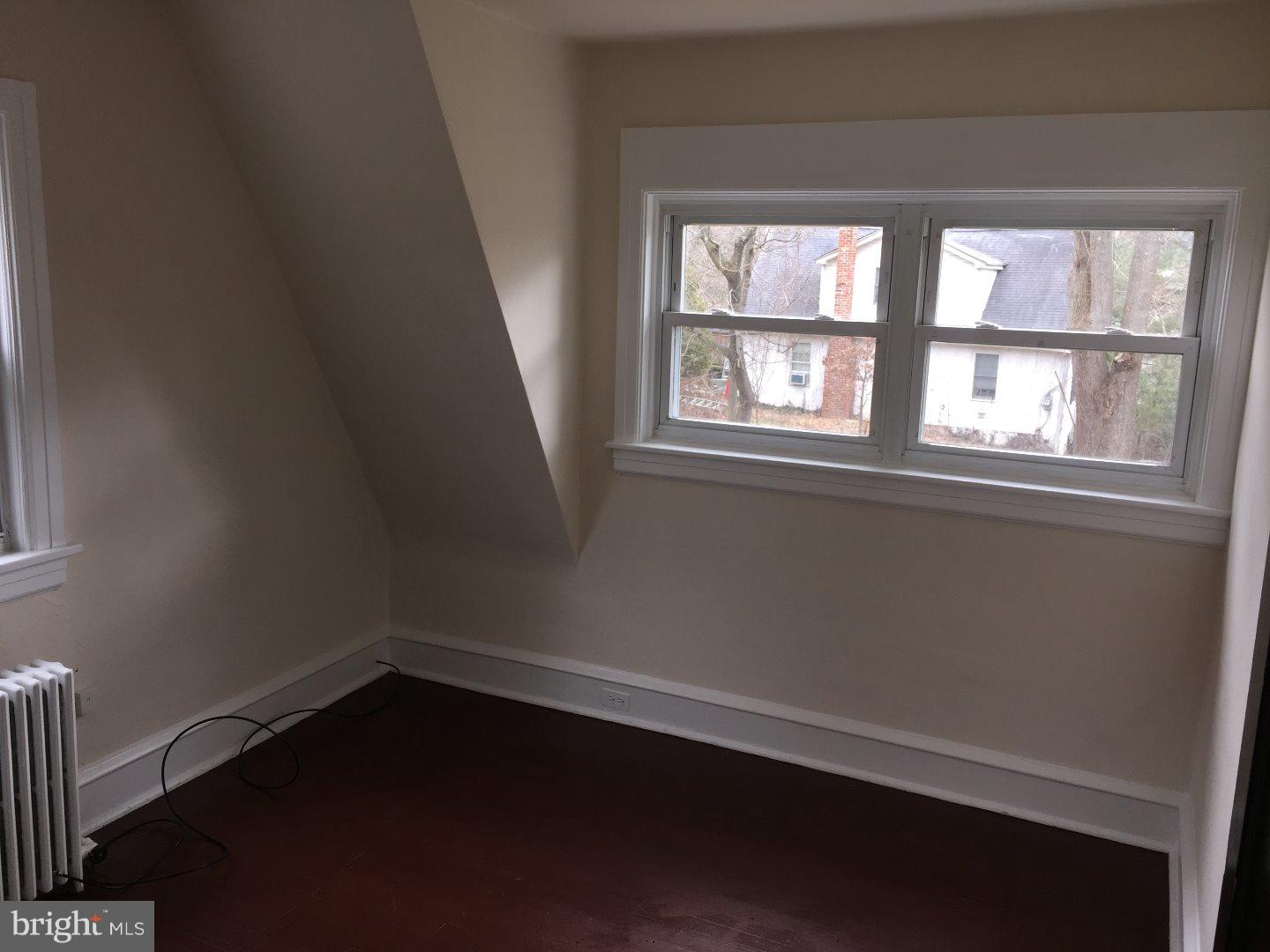 HILLSIDE MANOR - Residential Lease