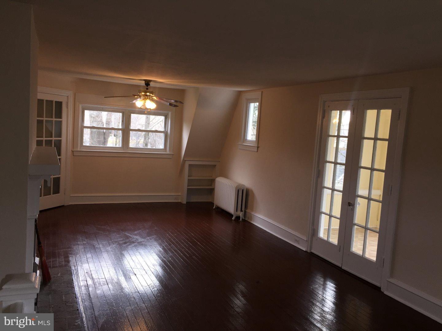 HILLSIDE MANOR - Residential Lease