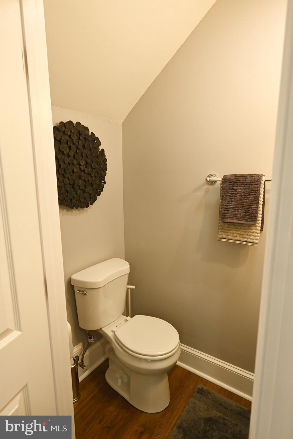 BARCLAY - GREENMOUNT - Residential Lease