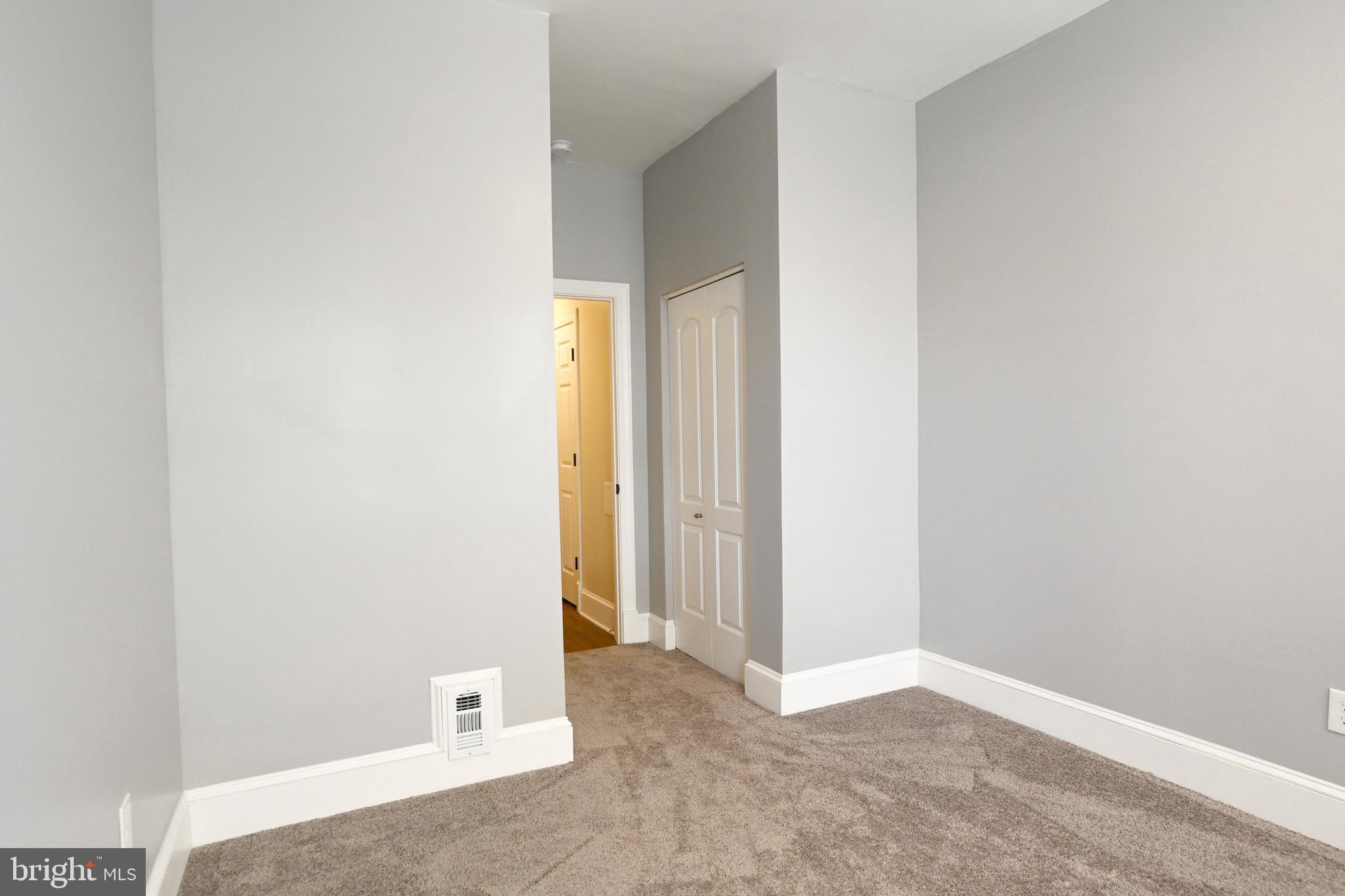 BARCLAY - GREENMOUNT - Residential Lease