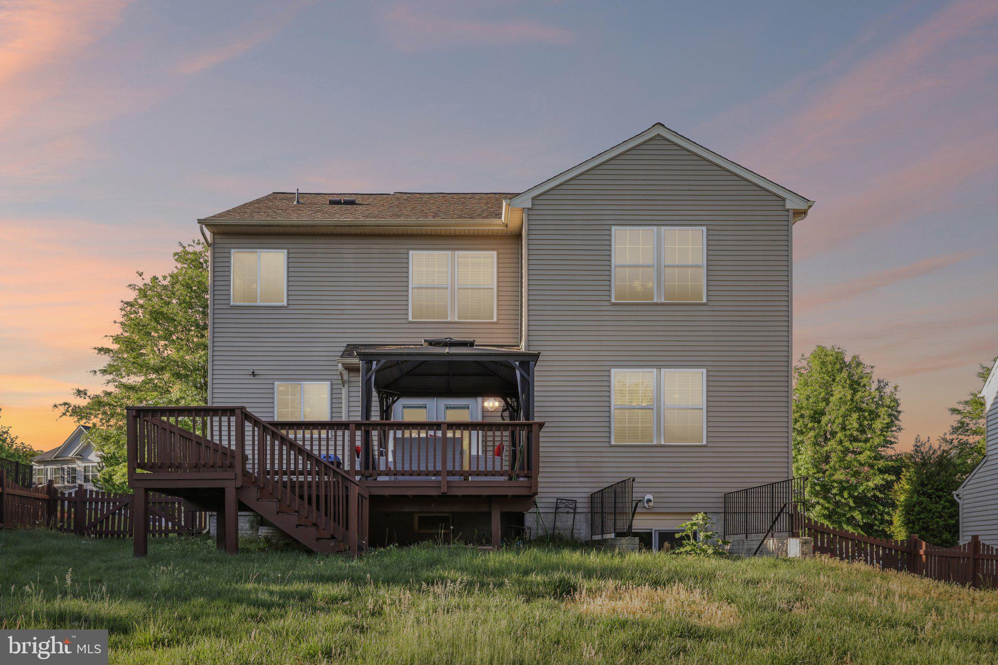 5554 BARNES LANE