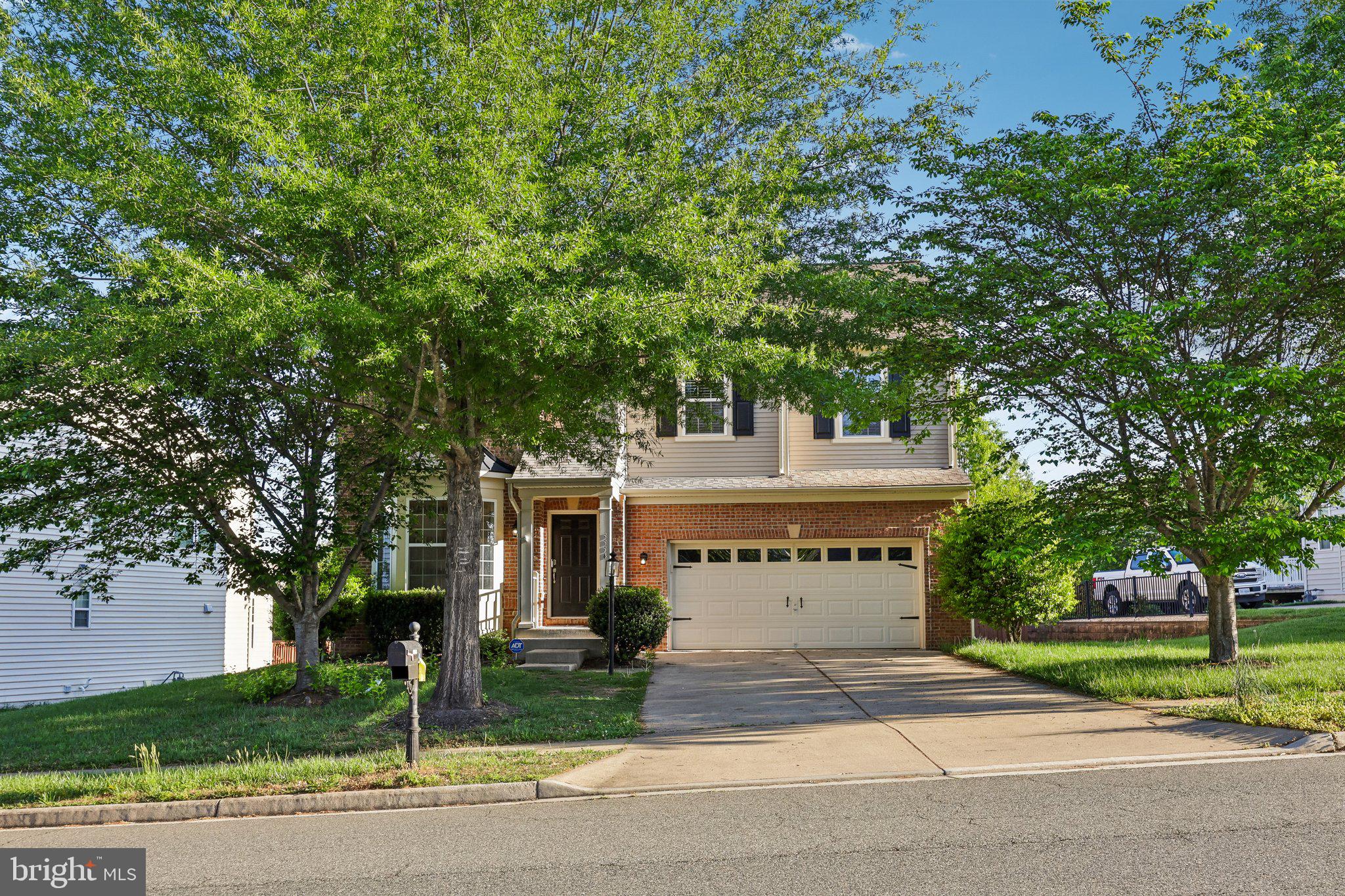 5554 BARNES LANE