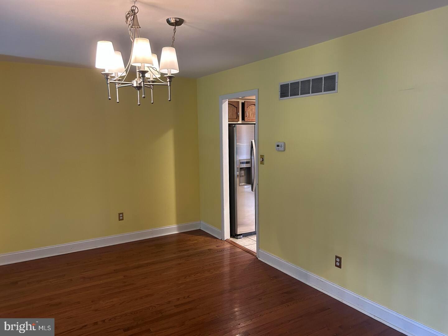 706 CHIMNEY HILL LANE