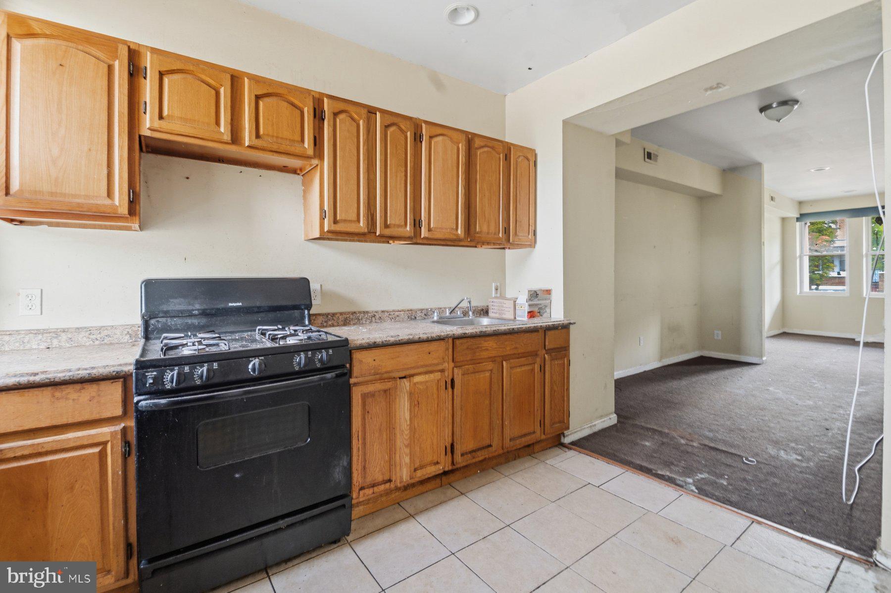 BIDDLE STREET - Residential