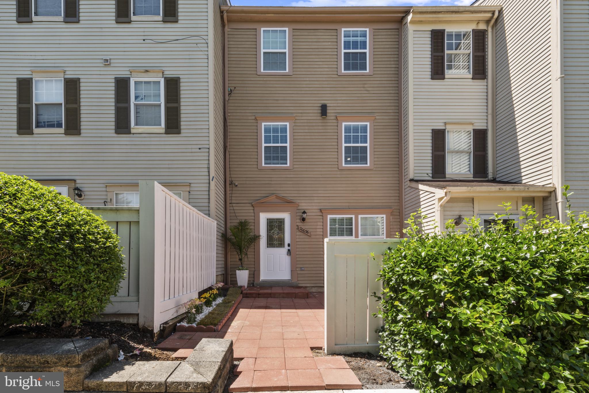 20036 APPLEDOWRE CIRCLE 450