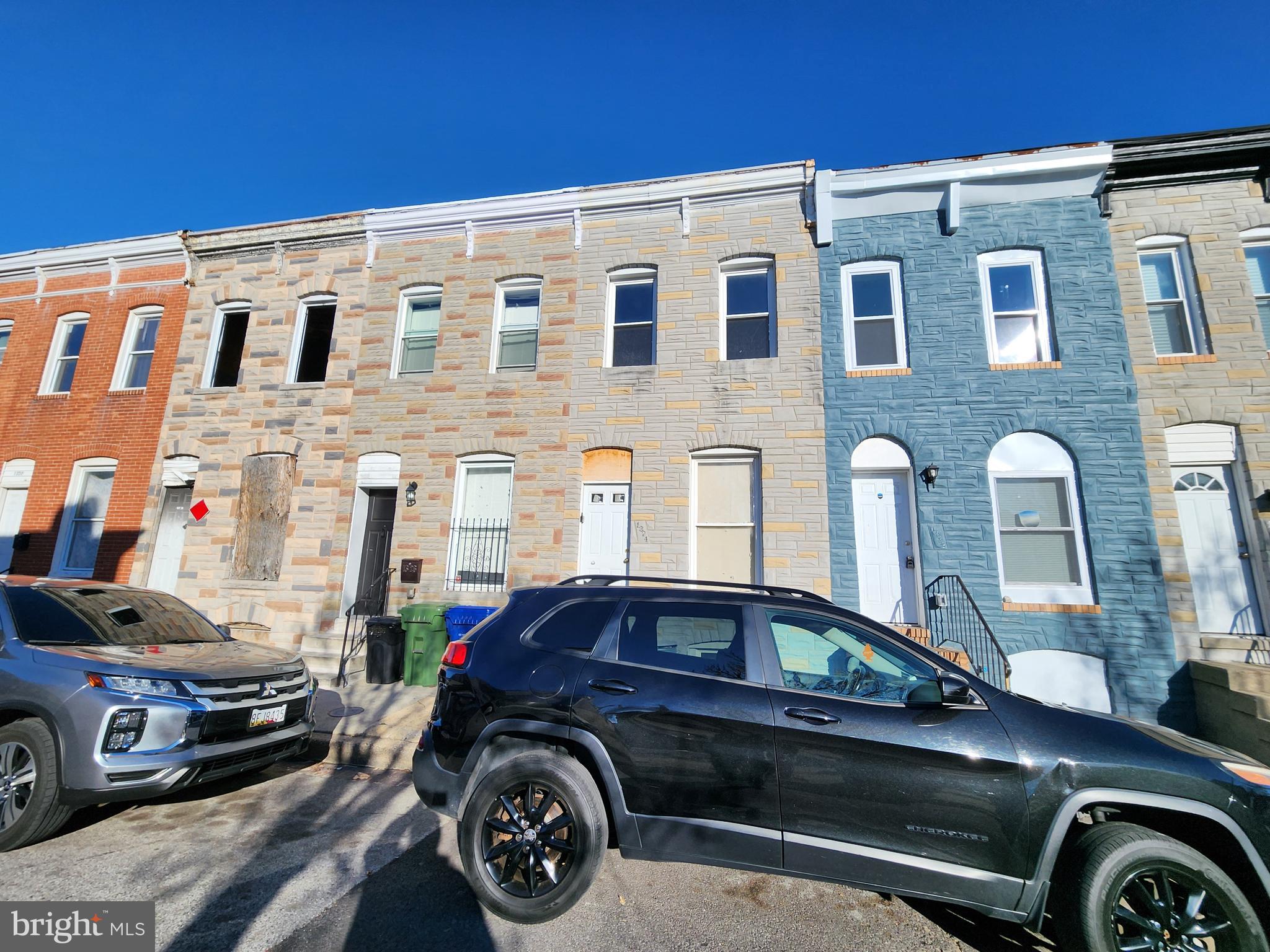ONLINE AUCTION: Bidding begins 8/21/2025 @ 10:00 AM. Bidding ends 8/25/2025 @ 10:50 AM. List Price is Suggested Opening Bid. Deposit: $7,500.
This two-story townhouse at 1324 Sargeant St in Baltimore's Washington Village/Pigtown neighborhood is a shell in need of total renovation. The property has been gutted and partially framed, offering a renovation opportunity. It is within +/- 1 mile of Camden Yards and M&T Bank Stadium. Major traffic routes nearby include Washington Boulevard and Interstate 95, providing access to downtown Baltimore and surrounding areas. The property is currently vacant.