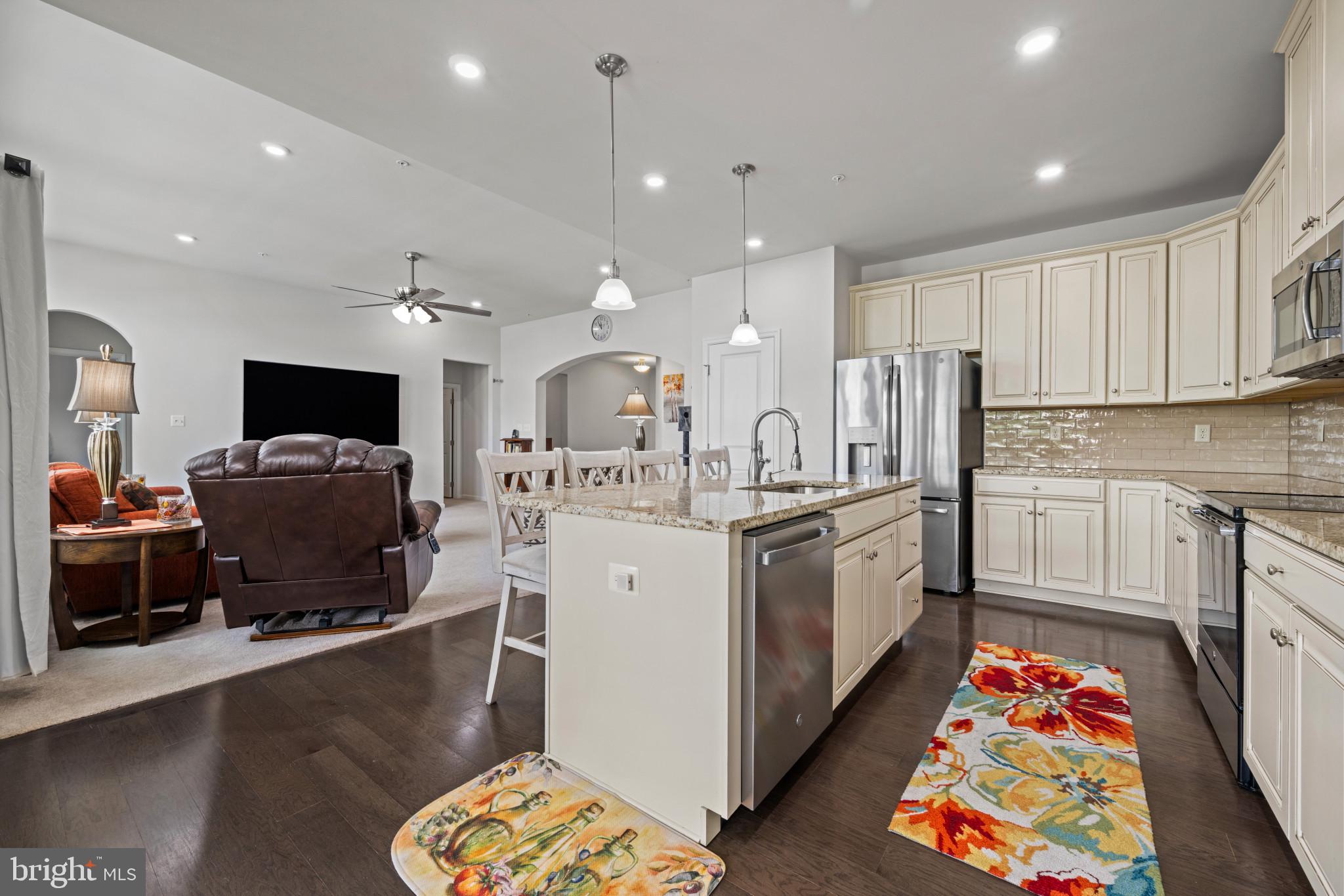 BOLTON HILL - Residential