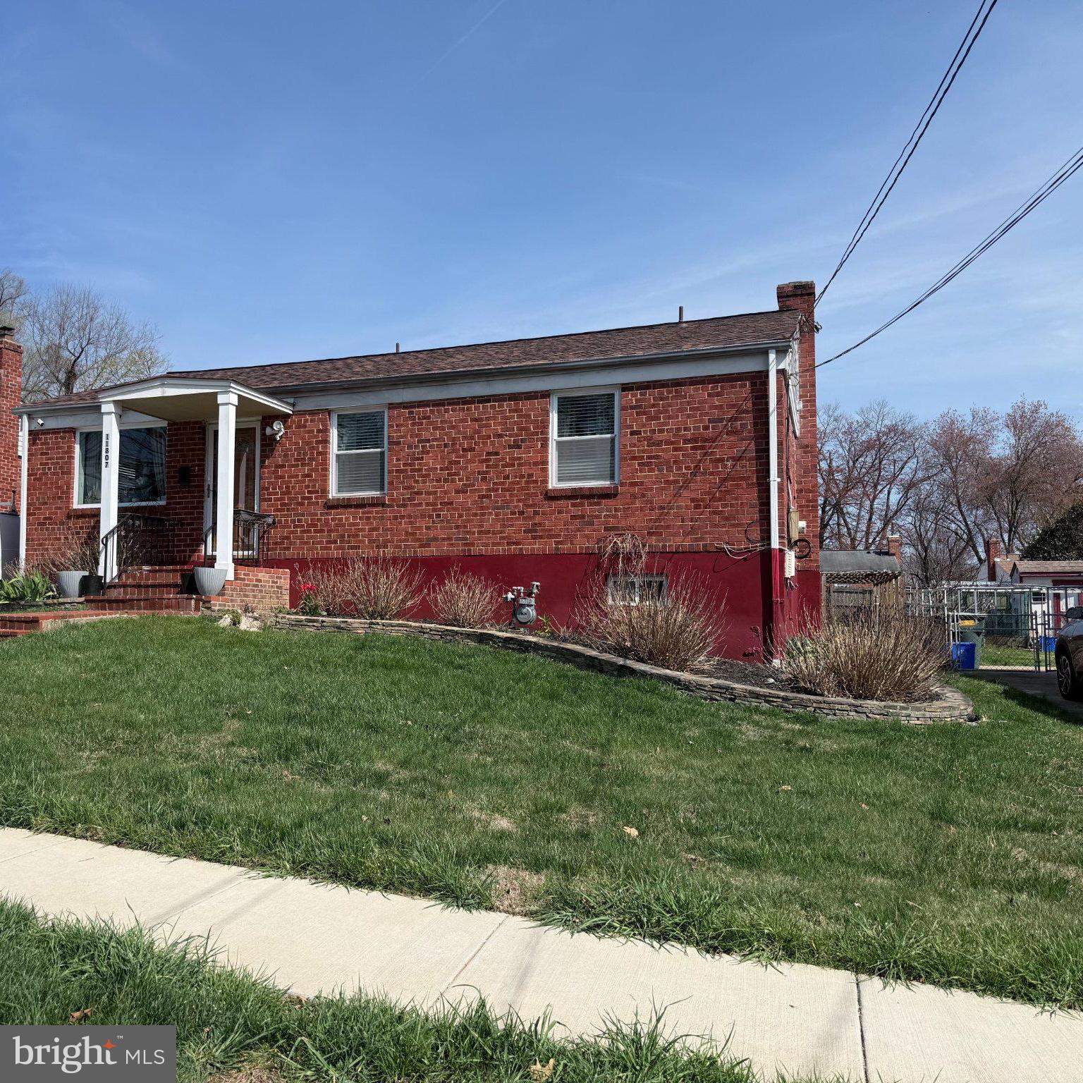 11807 ROCKING HORSE ROAD