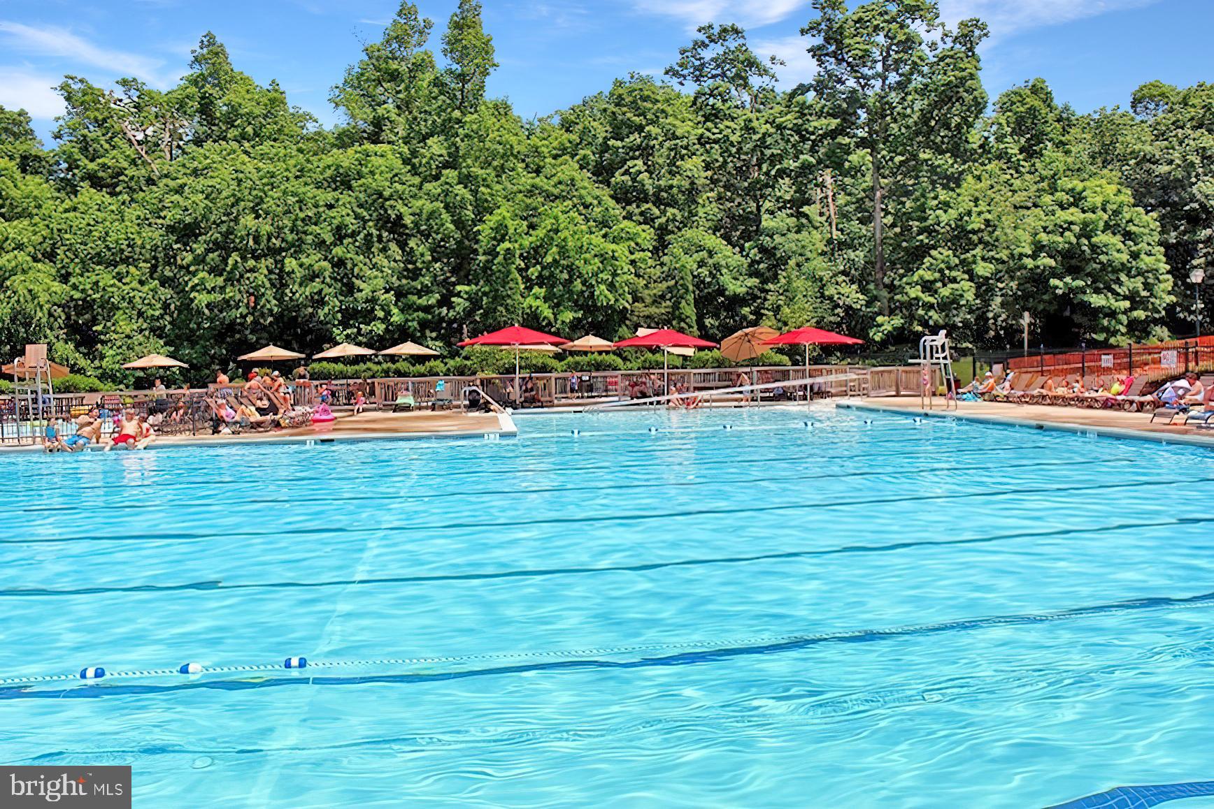 LIFESTYLE AT SULLY STATION - Residential